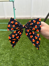 Load image into Gallery viewer, Candy Corn Sailor Bow
